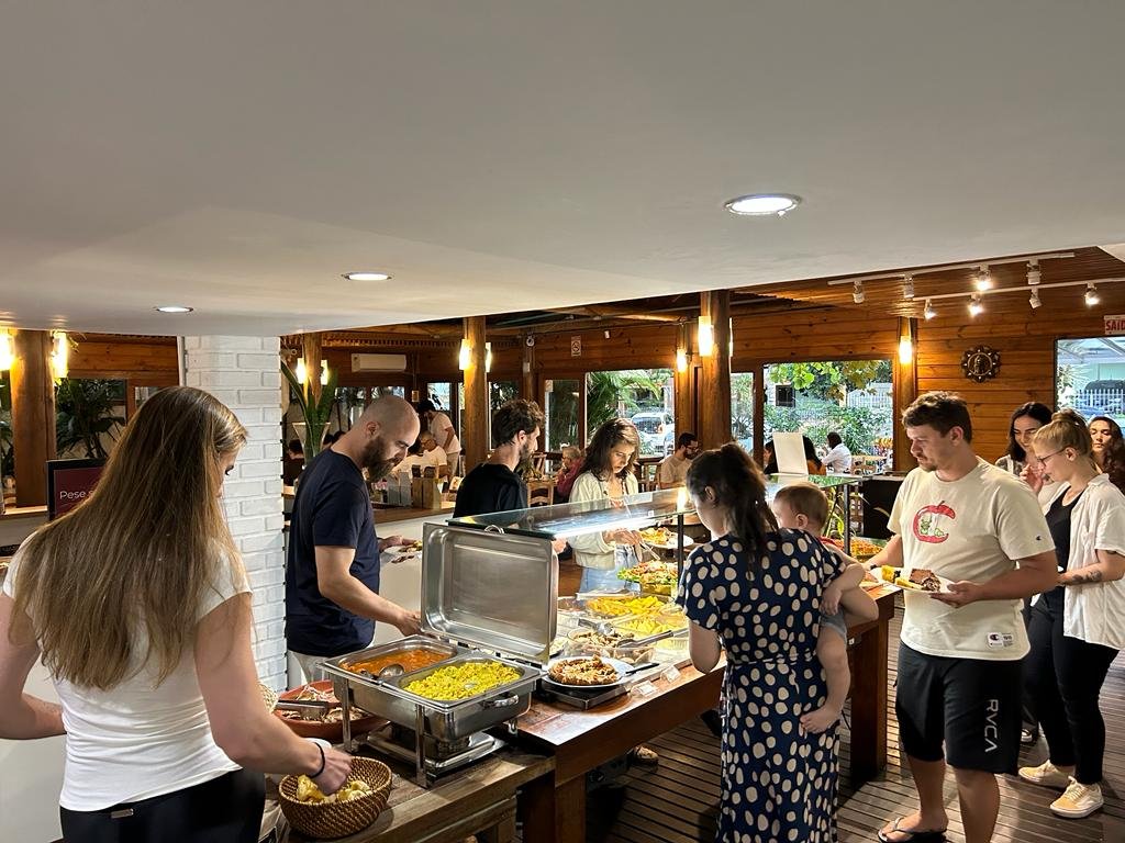 Mesa do Café Colonial Vegano do Espaço Nutrir em Florianópolis